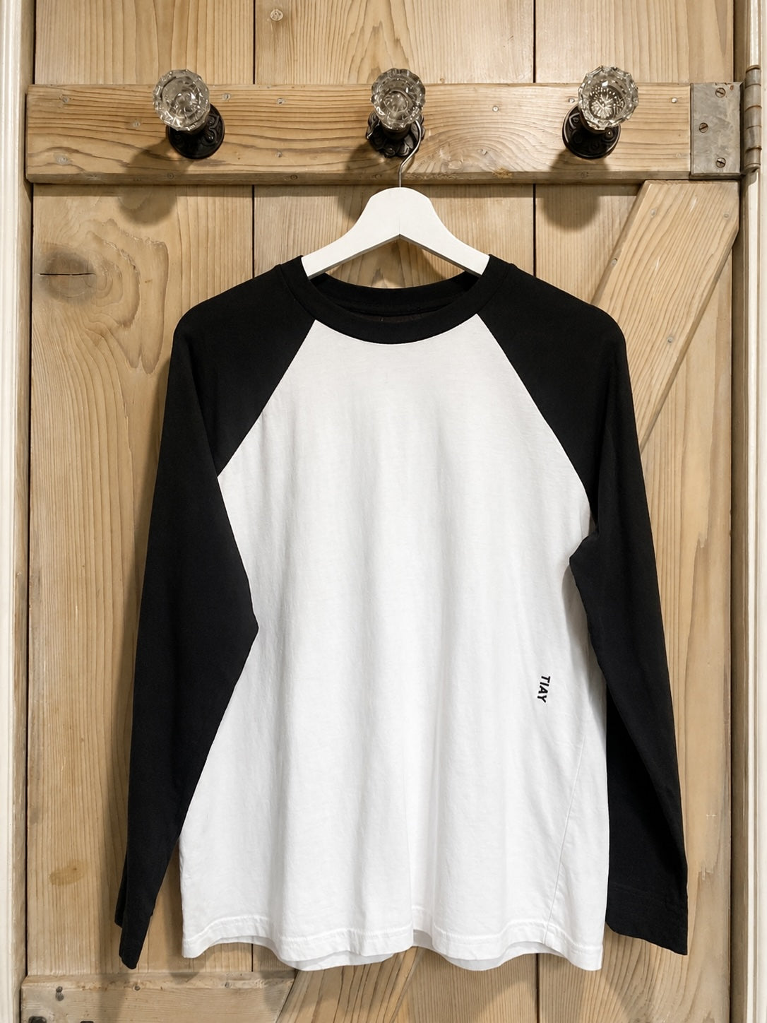 Unisex Raglan Long Sleeve T-Shirt