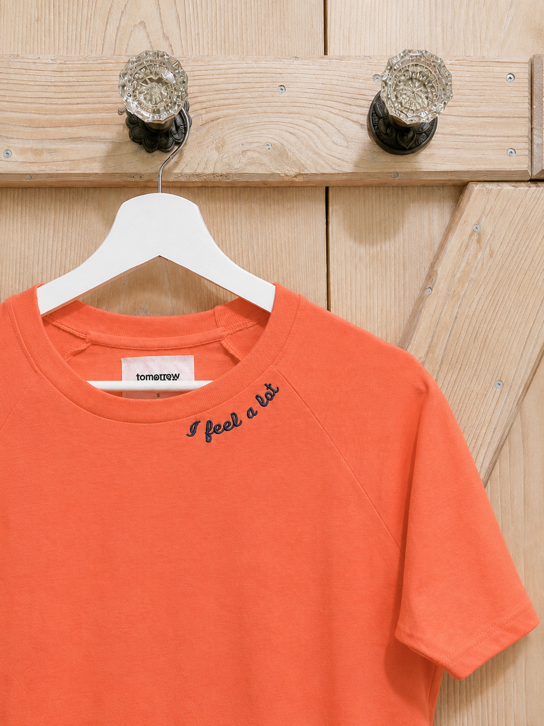 I FEEL A LOT - Short Sleeved Premium Raglan Shirt