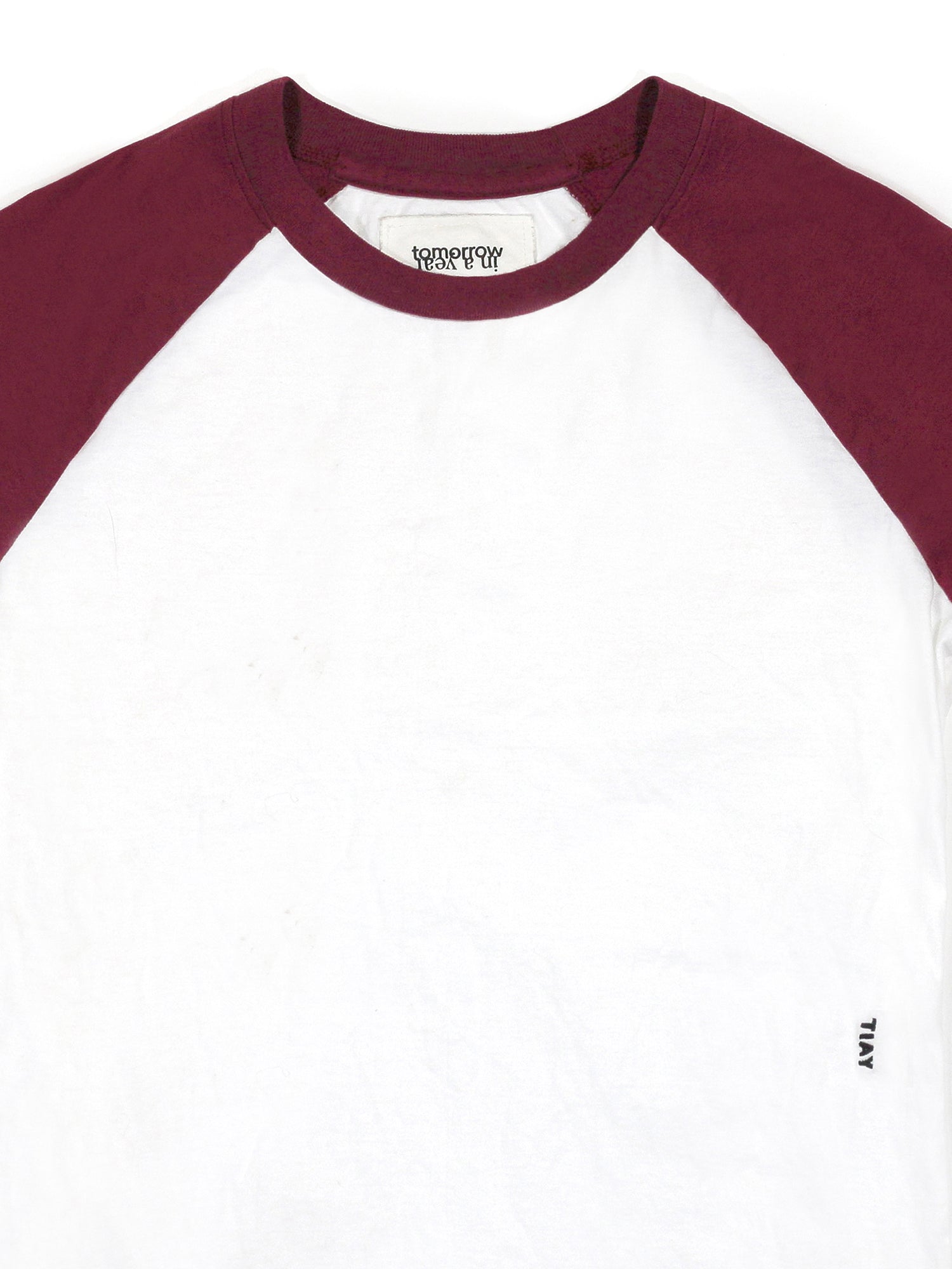 Round neck baseball tee