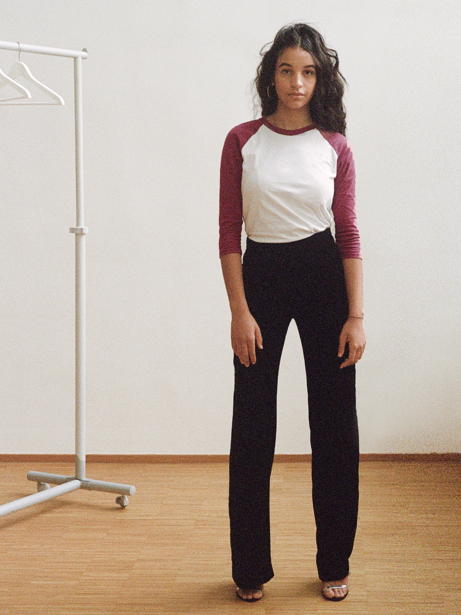Slim Fitted Raglan Baseball T-shirt - Rouge/white