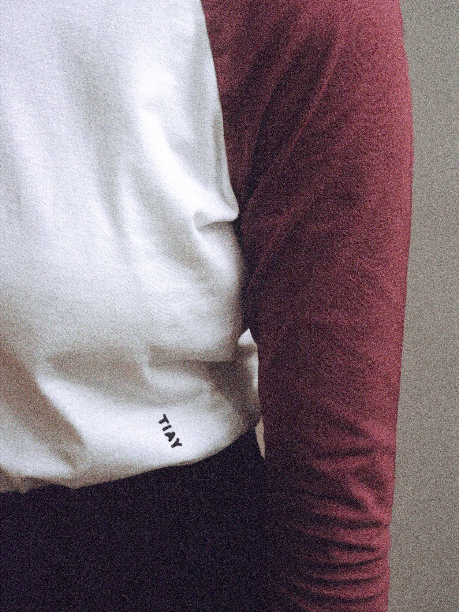 premium raglan