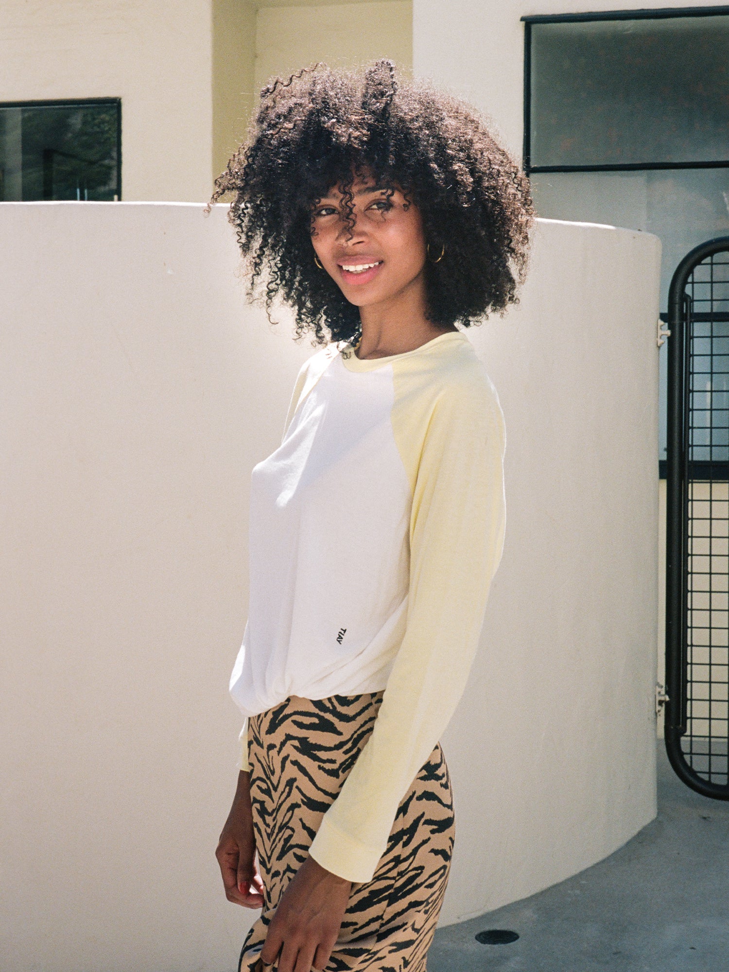 Unisex Raglan Loose Fit T-shirt - Yellow/White